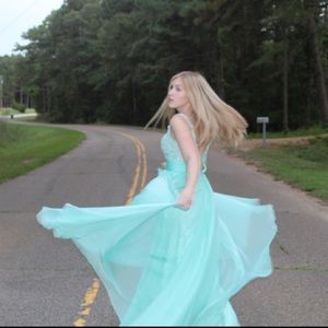 Beautiful La Femme prom/ formal dress!!